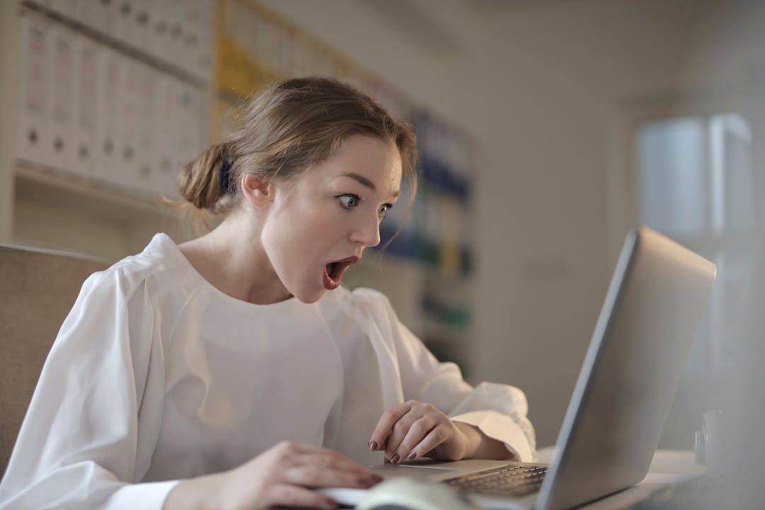 Scams Awareness Week 2022 - How to Spot a Scam
